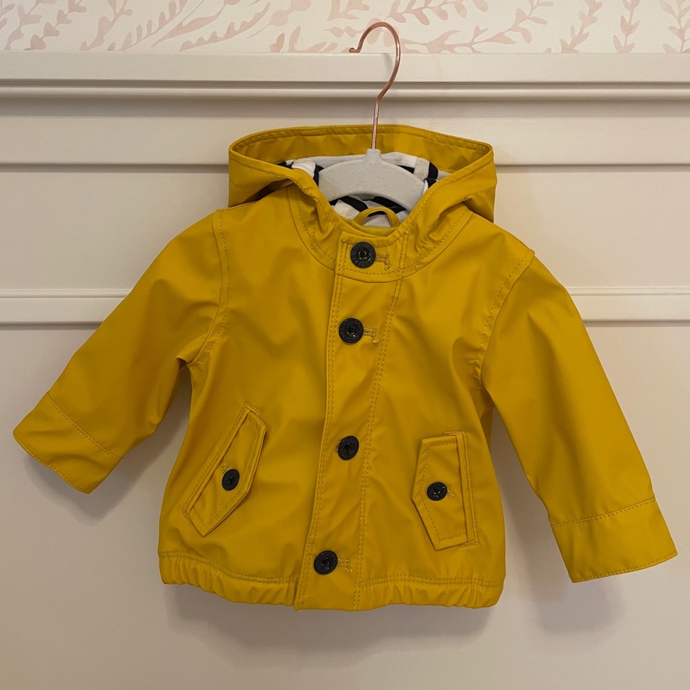 Baby Gap Raincoat 0-6 month